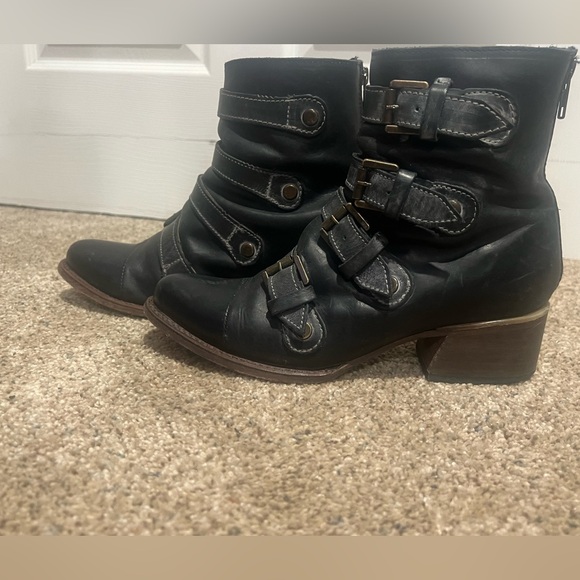 OG Freebird Sloan -9 - black w/glazey straps - Picture 2 of 5